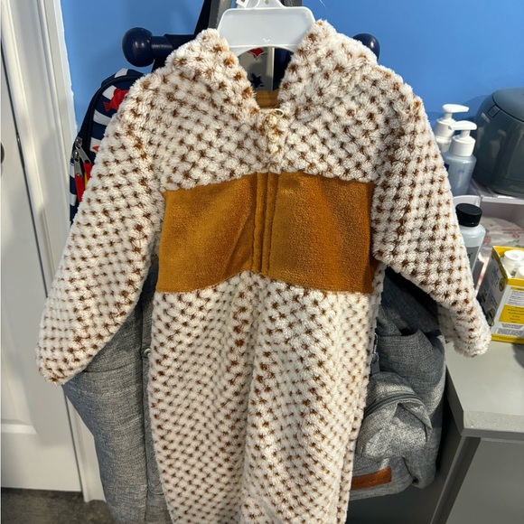 Winter onesies - Picture 2 of 2